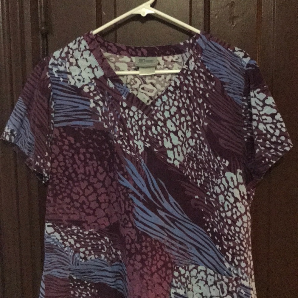 Scrub top